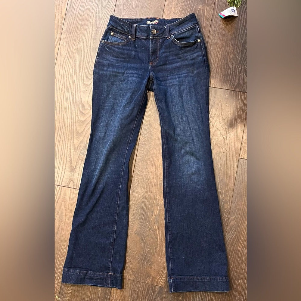 Small flair wrangler dark wash
